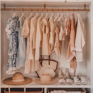 UNLISTED POSH LIVE ITEM